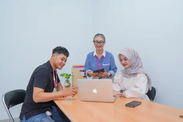 Ruang Kantor di Kampus Mugas, foto 7 dari 22