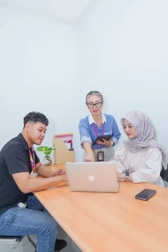 Ruang Kantor di Kampus Mugas, foto 11 dari 22