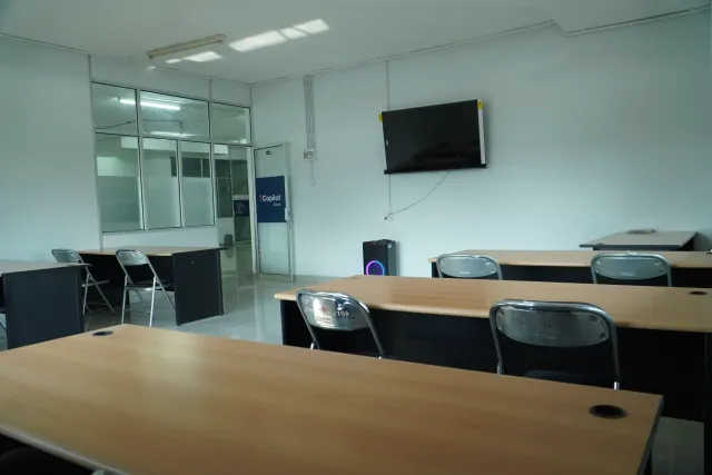 Coworking Space di Kampus Mugas, foto 11 dari 38