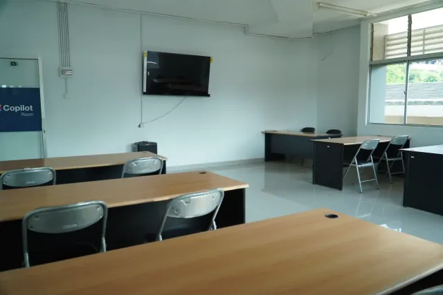 Coworking Space di Kampus Mugas, foto 17 dari 38